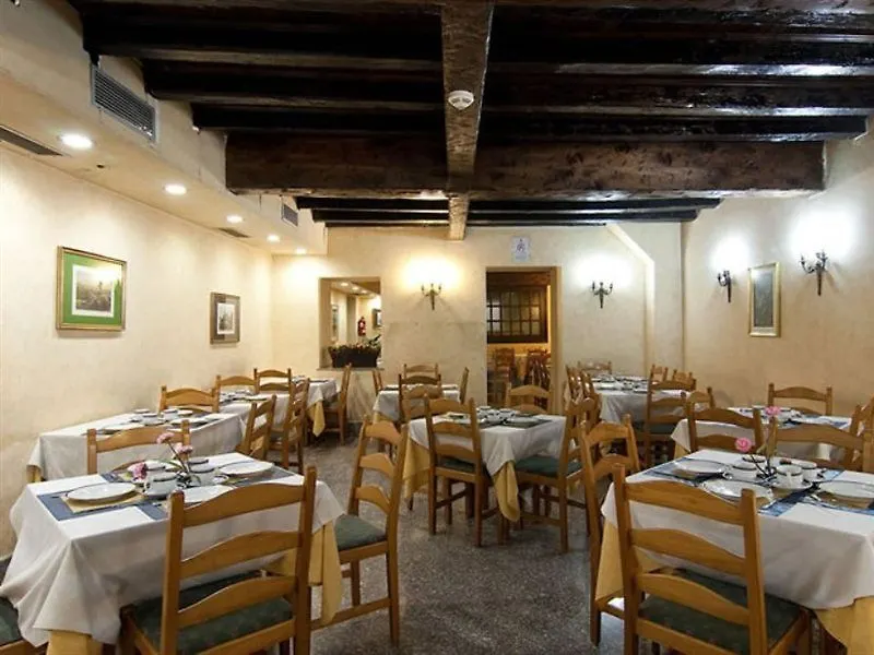 Madison Hotel Rom 3*,  Italien