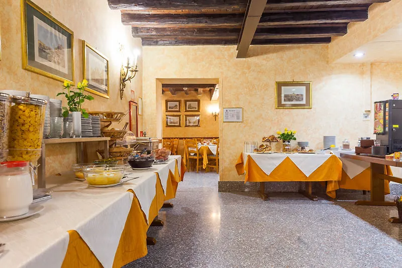 Madison Hotel Rom 3*,  Italien